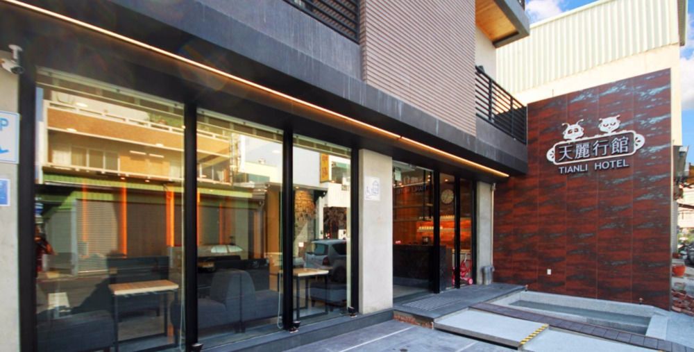 Tianli Hotel Tainan Exterior photo