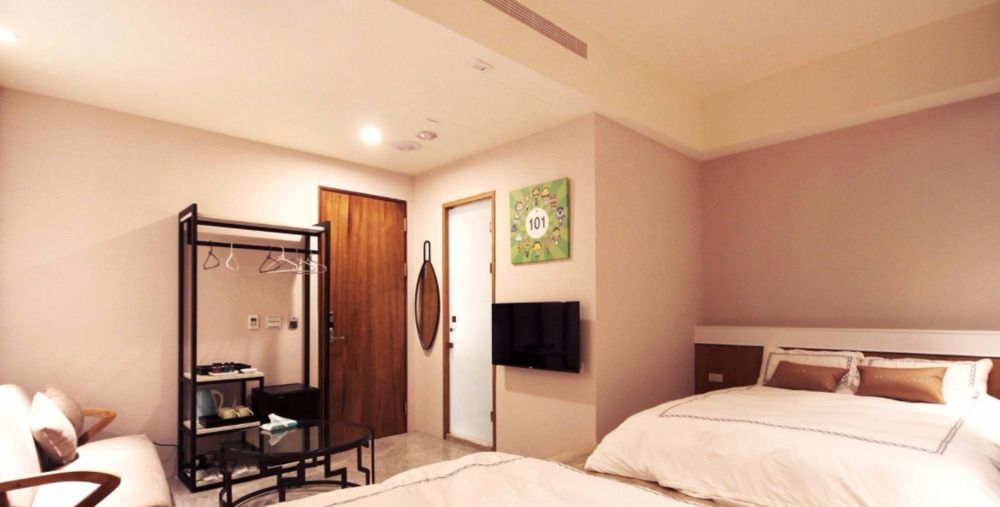 Tianli Hotel Tainan Exterior photo