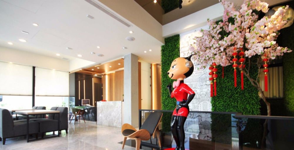 Tianli Hotel Tainan Exterior photo
