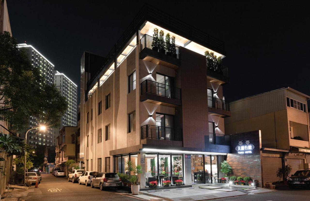 Tianli Hotel Tainan Exterior photo