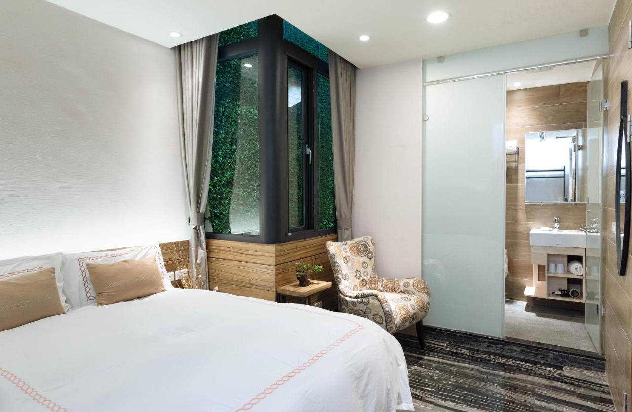 Tianli Hotel Tainan Exterior photo