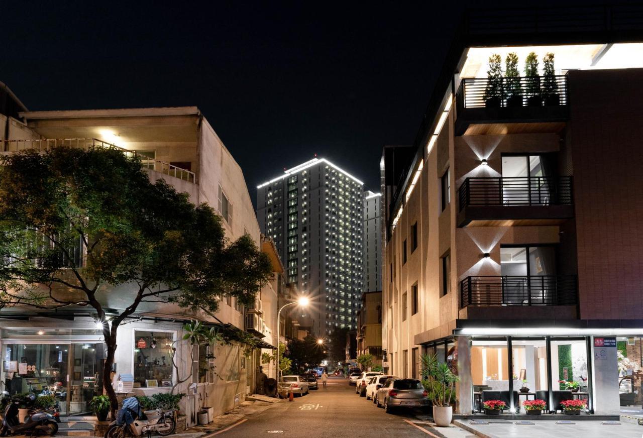 Tianli Hotel Tainan Exterior photo
