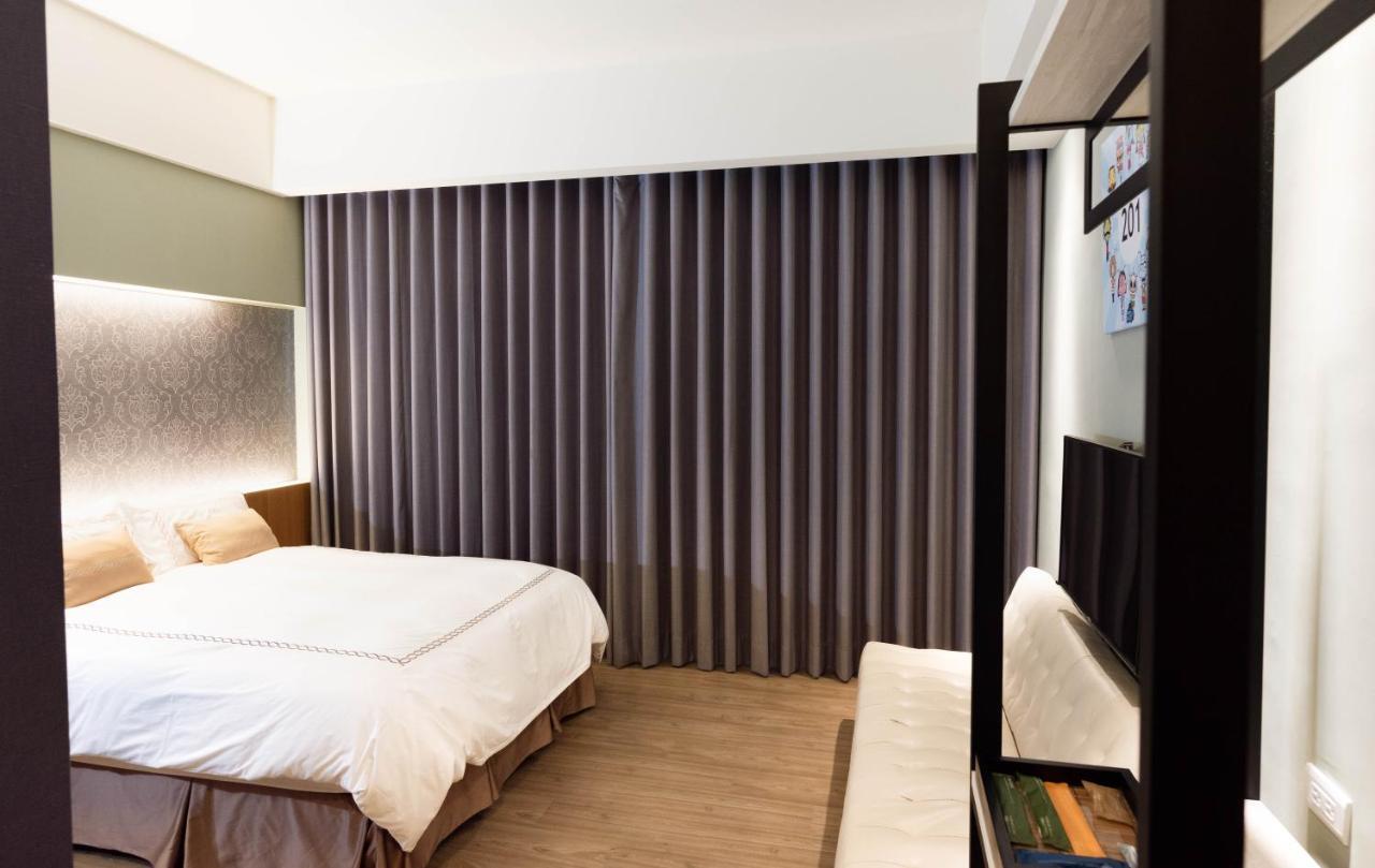 Tianli Hotel Tainan Exterior photo