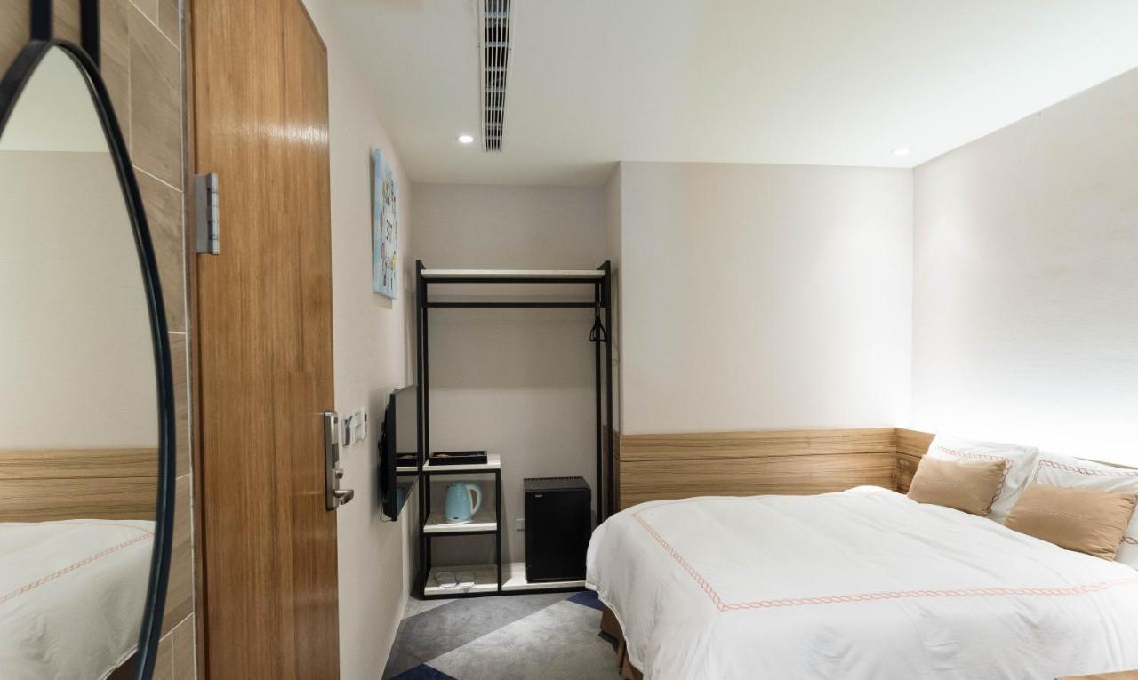 Tianli Hotel Tainan Exterior photo