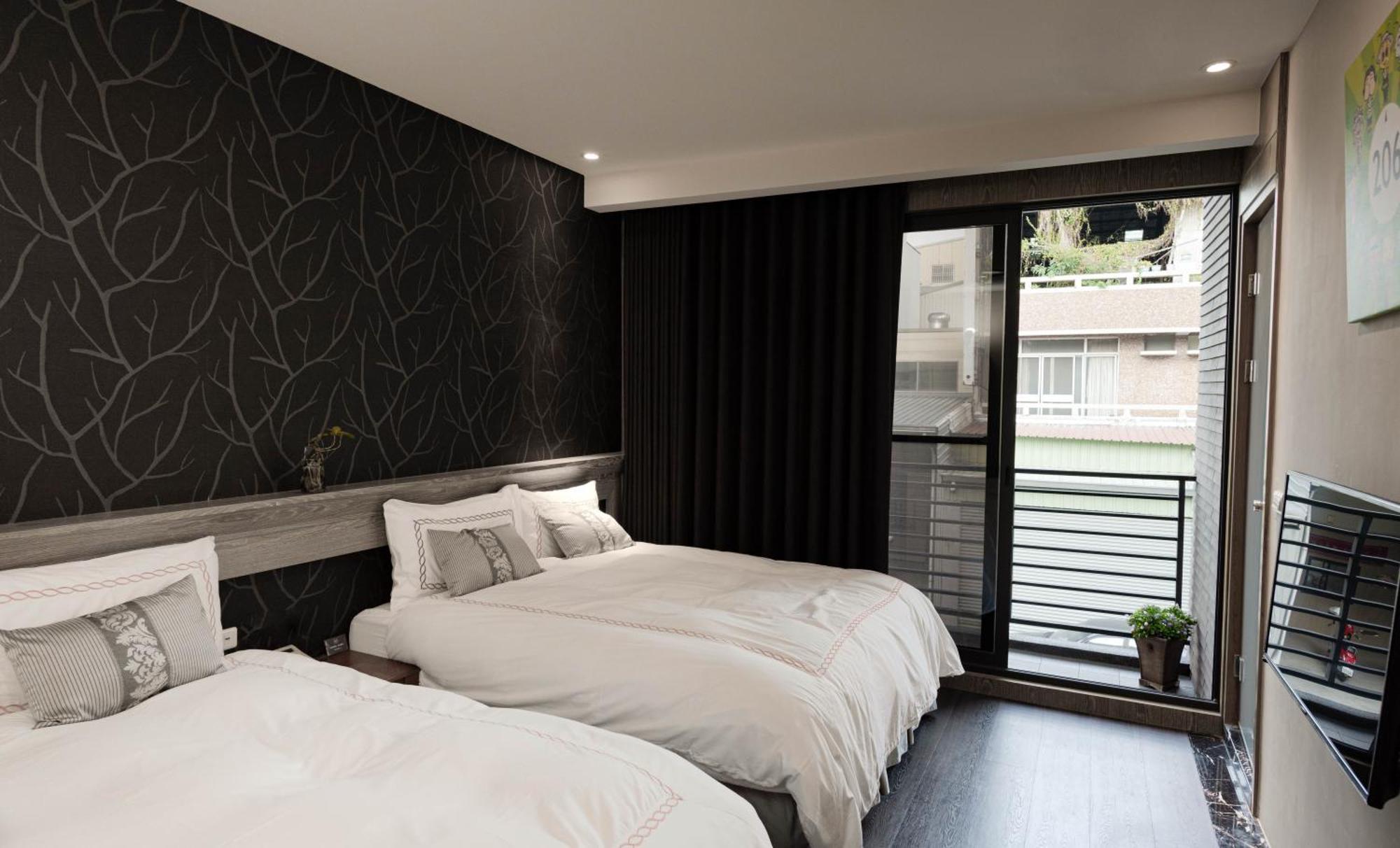 Tianli Hotel Tainan Exterior photo